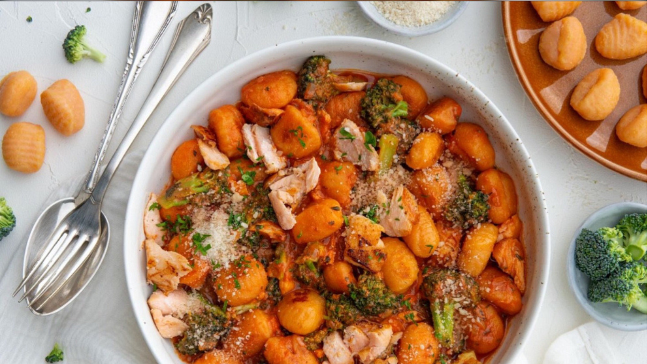 Gnocchi in Tomate Lachs Sauce